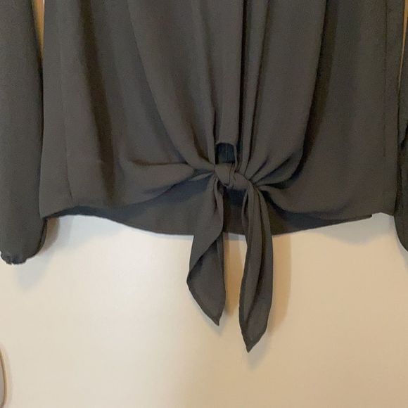 AQUA Tie front off the shoulder top - Picture 2 of 4